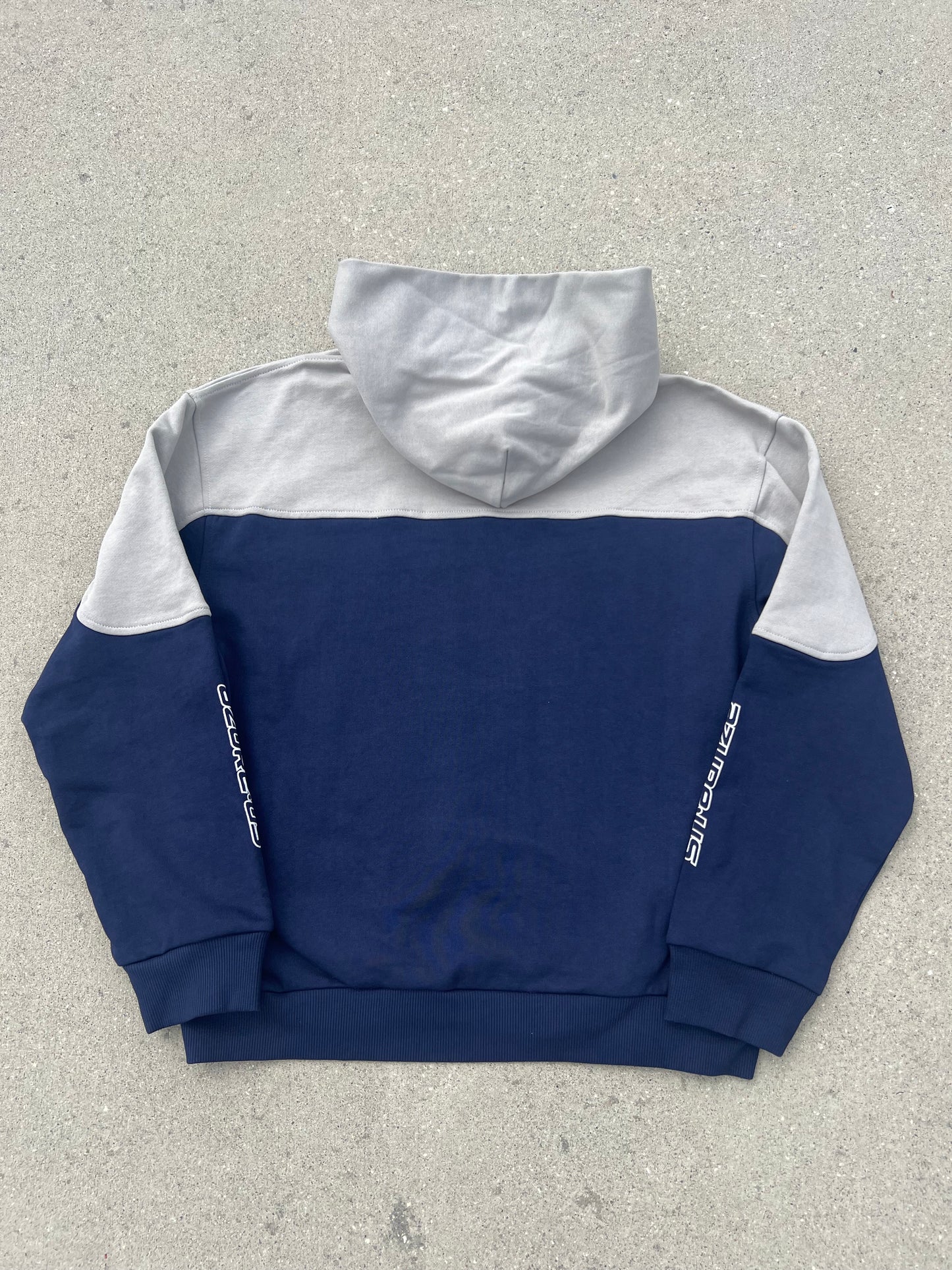 Split Hoodie (no wash)