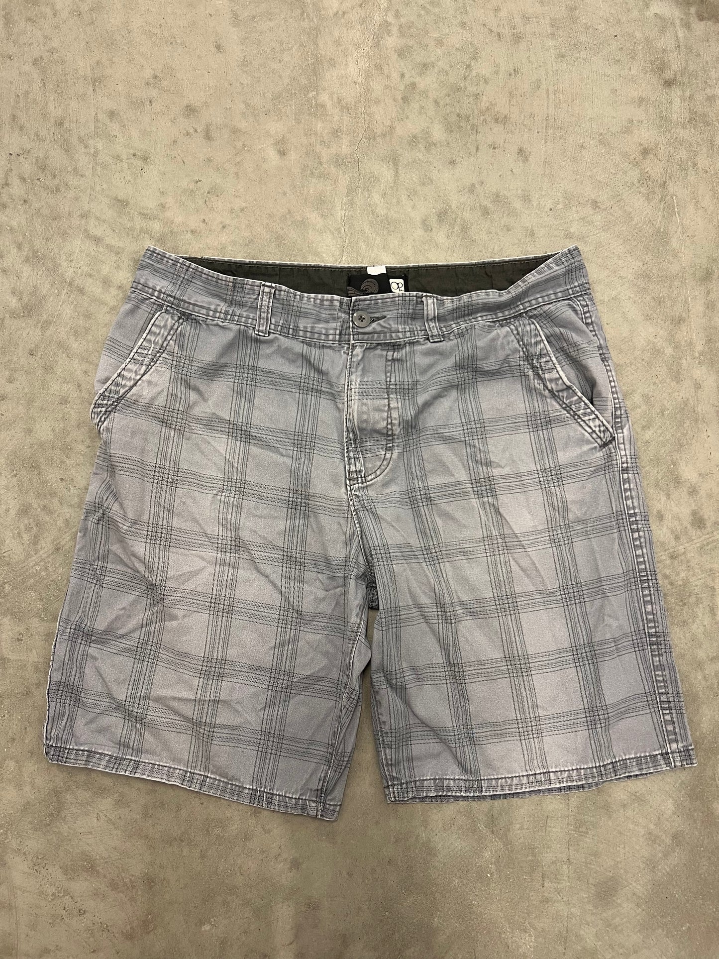 Ocean Pacific Plaid Shorts (38)
