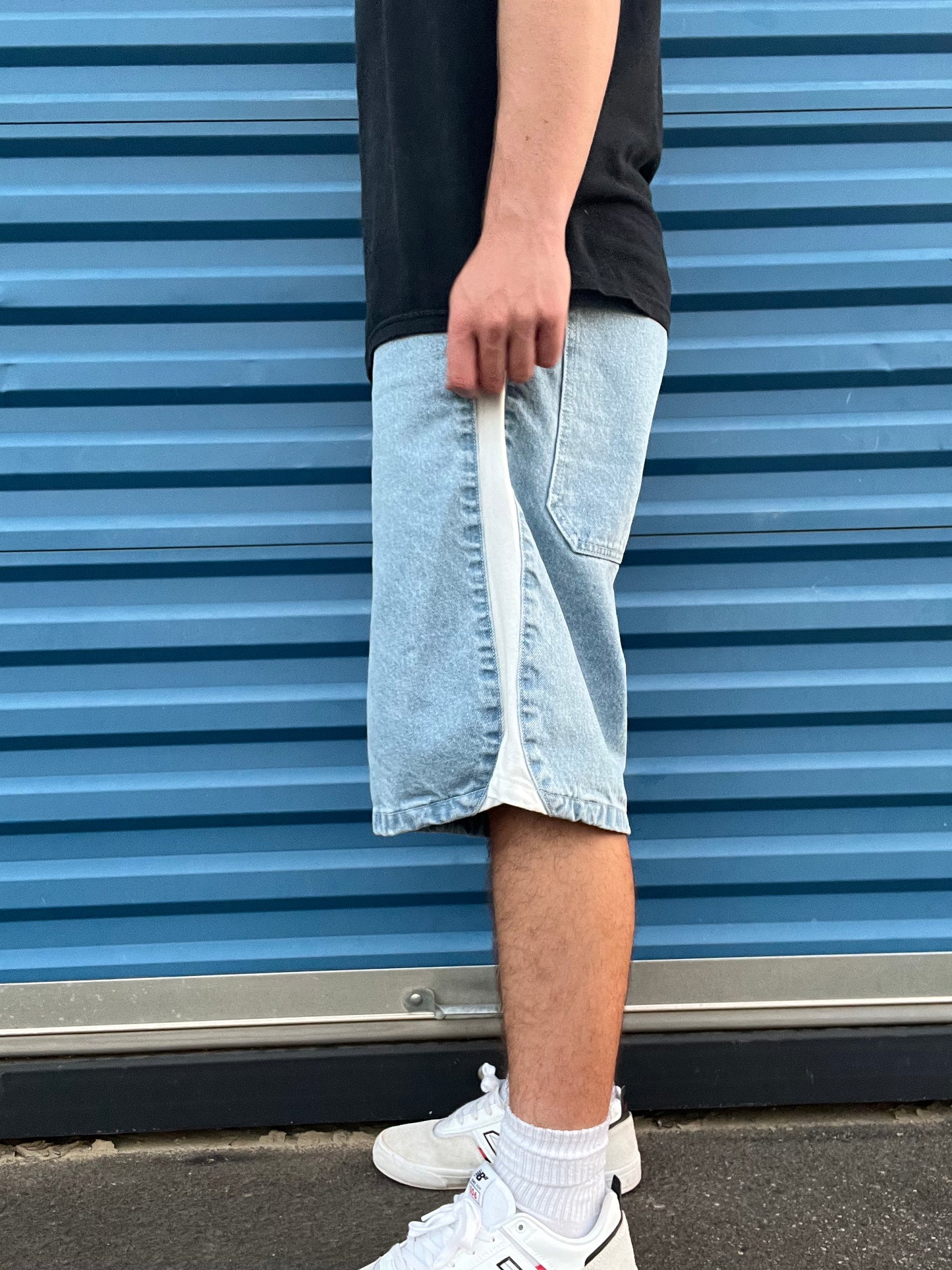 Lightwash Streamline Jorts