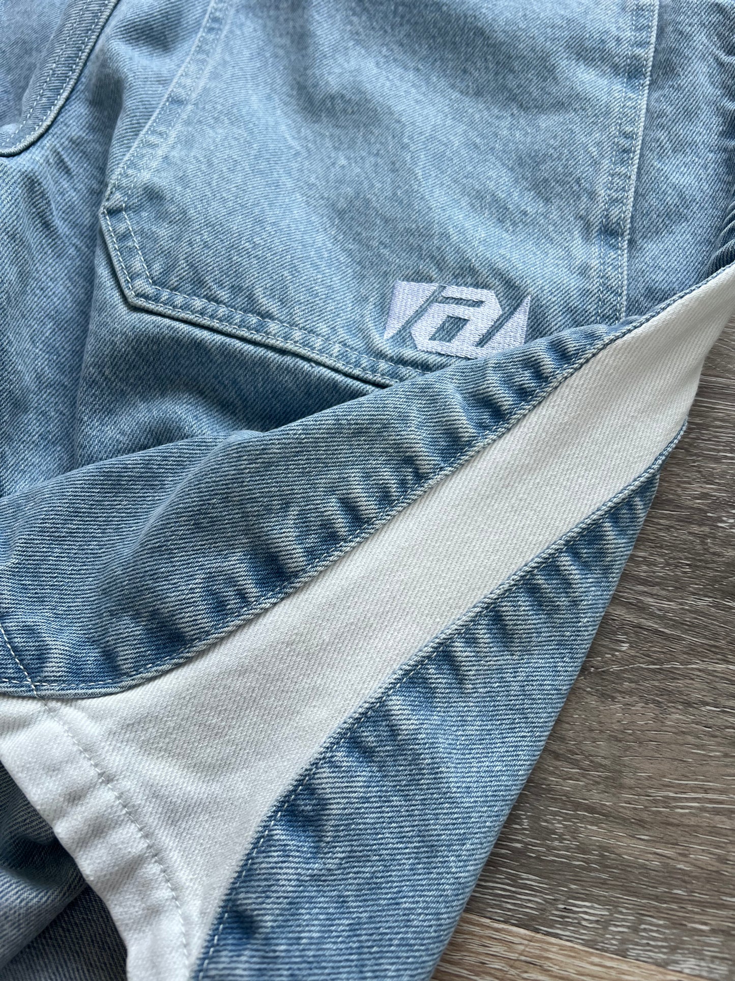 Lightwash Streamline Jorts
