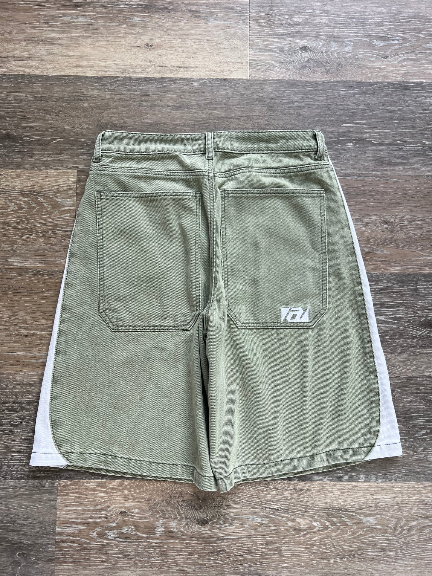 Olive Streamline Jorts