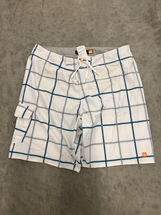 Quiksilver Boardshorts (38) ~Flawed~